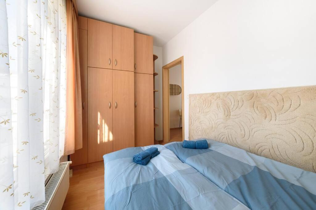 Lovely Apartment In City Centre For 4 Guests Budapest Exterior photo